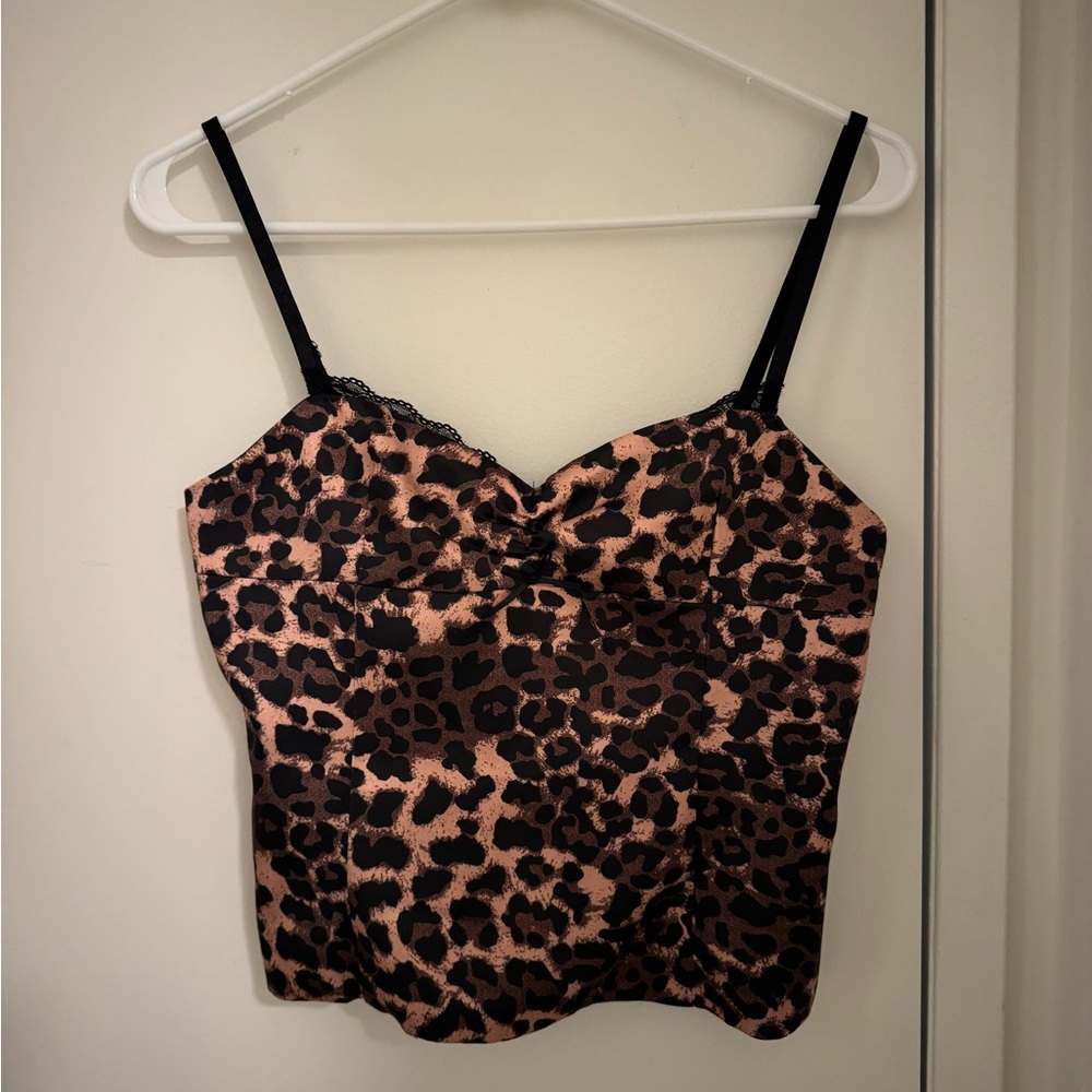 Aritzia Leopard tank with adjustable straps. Tags on! Zipper up the side.